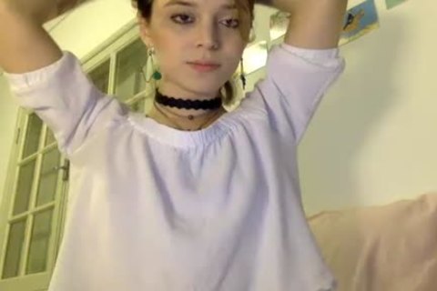 Feminine shelady Jerking On cam