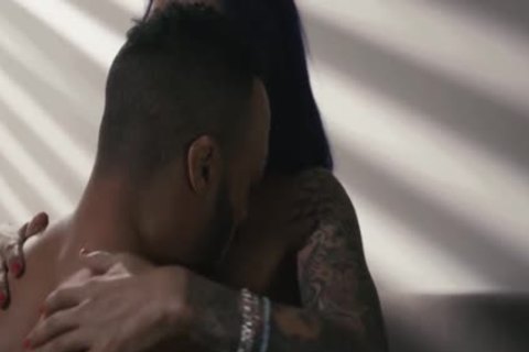 coarse Interracial unprotected bang With Super juicy tranny