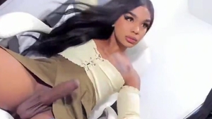 tranny Ladyboy Jerking webcam
