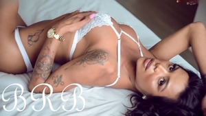 sanz13: Daring Duets of Desire