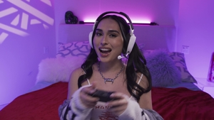 Transfixed: Blowjob from Black Haired Beauty